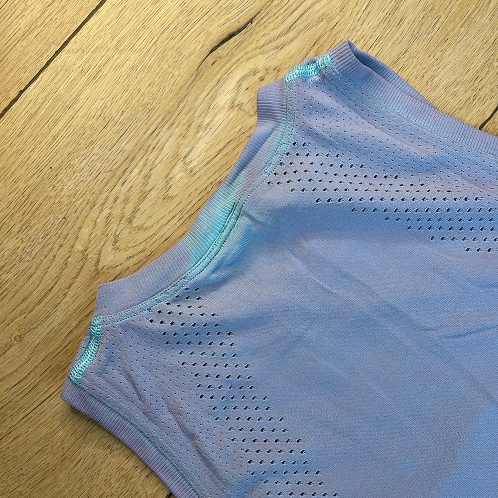 Lululemon tank top - distressed color - Picture 7 of 9